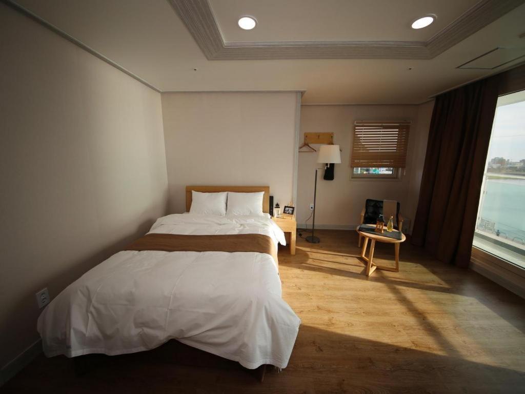 Hotel Aroha Jeju Seogwipo Exterior foto