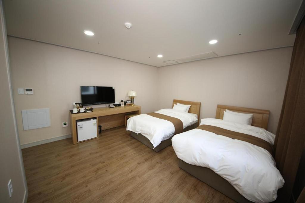 Hotel Aroha Jeju Seogwipo Exterior foto