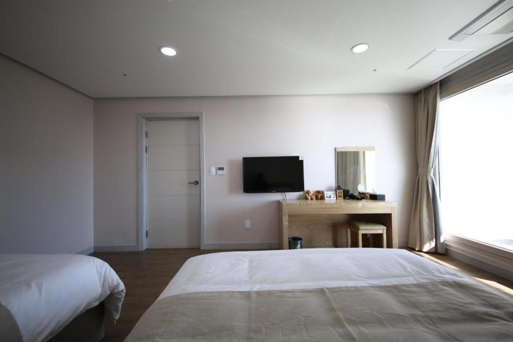 Hotel Aroha Jeju Seogwipo Exterior foto